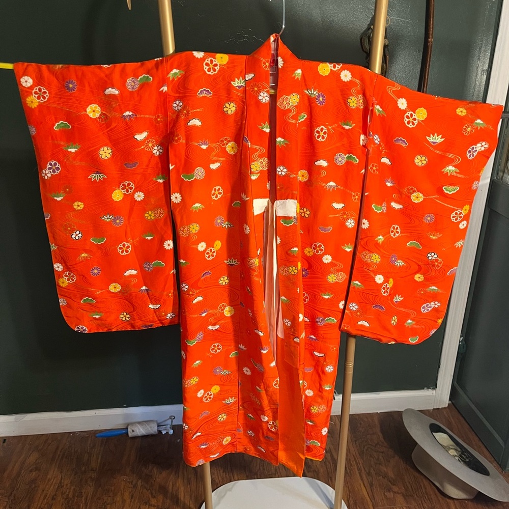 Elegant Orange Floral Kimono Robe
